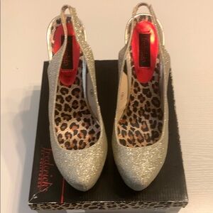 Frederick's of Hollywood Gold Glitter Women's Platform Heels